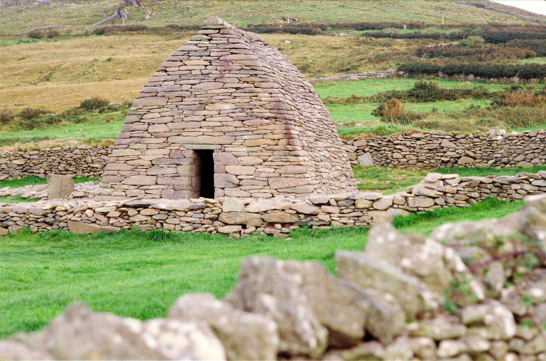 Frühchristliche Steinkapelle auf der Dingle-Halbinsel, Irland