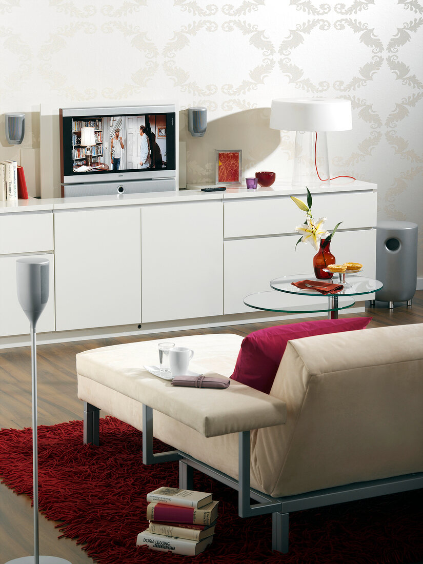 Fernsehzimmer, Sofa, Sideboard Fernseher versenkbar