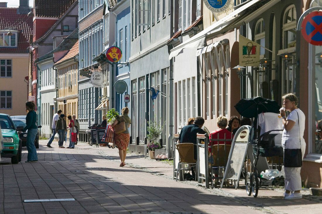 Straße in Zentrum von Helsingore in Dänemark.