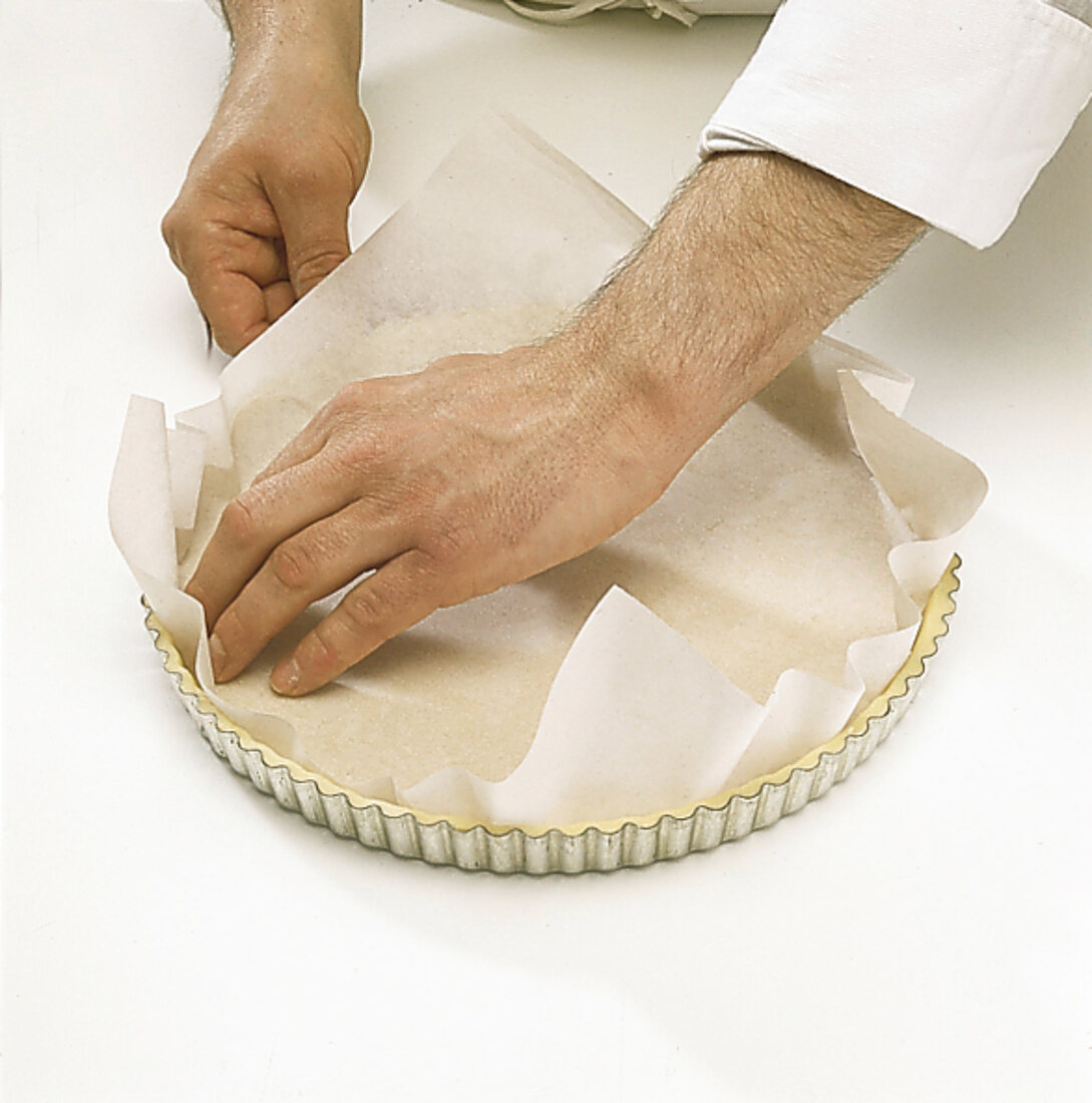 Buch der Kuchen und Torten: Step 3: mit Papier abdecken