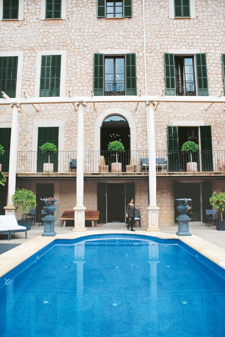 Hotel "L'Avenida", Fassade aus Naturstein, Pool, Mallorca