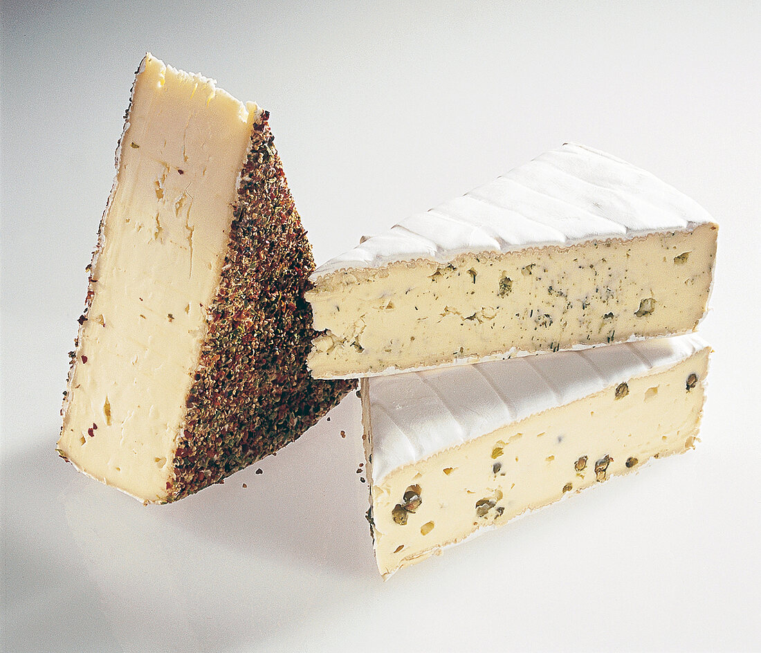 Buch vom Käse, 3 Brie-Sorten mit Alpenkräutern