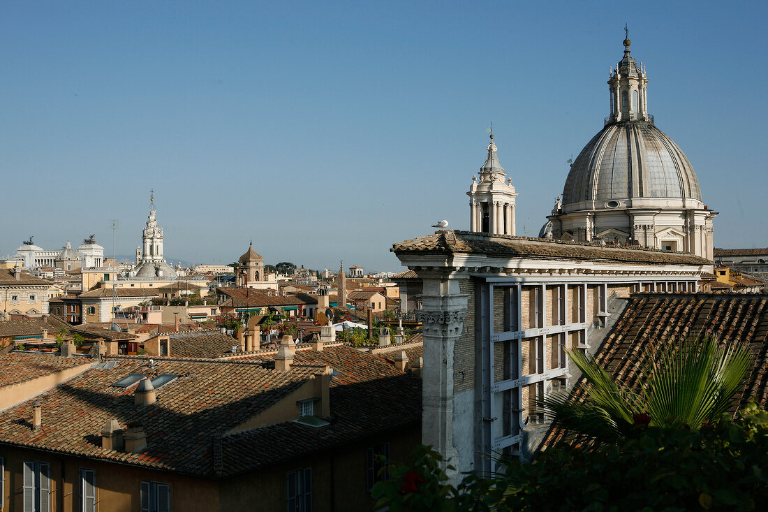 Blick über die Dächer Sehenswürdigkeit in Rom Roma