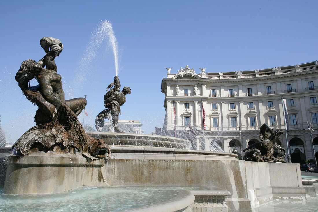 Piazza della Repubblica Sehenswürdigkeit in Rom Roma