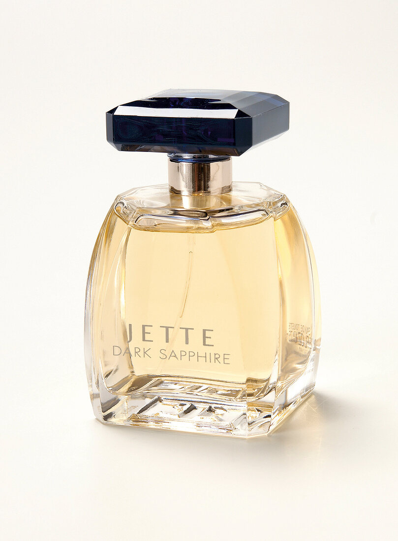 Parfum: "Dark Sapphire" von Jette Jo op im Falkon, schwarzer Deckel