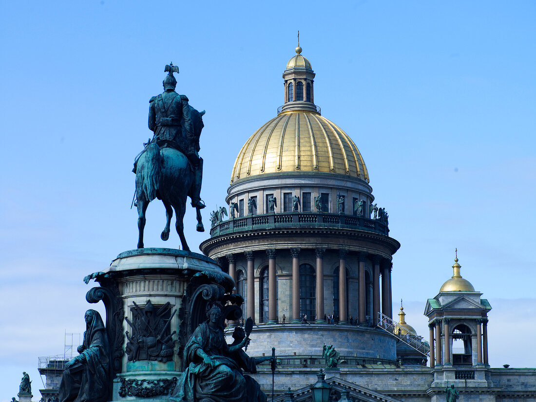 Golden dome of Isaac's Cathedral in St. Petersburg, Russia