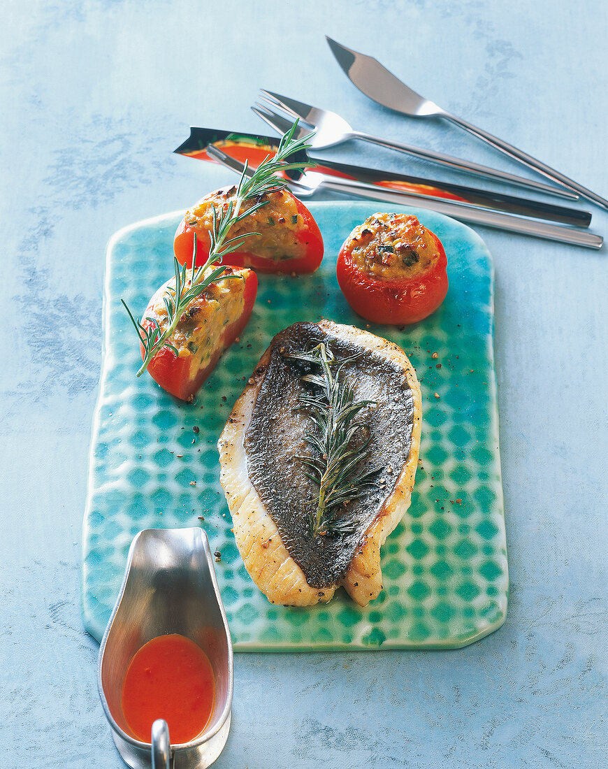 TBN Seafood - Petersfischfilet gefüllte Tomaten