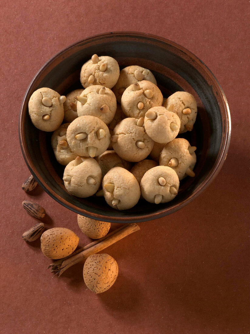 Weihnachtsbäckerei, Mallor- quinische Mandelplätzchen