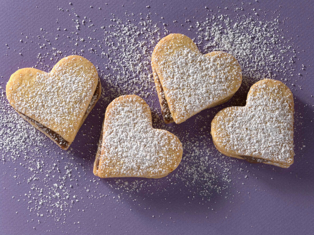 Weihnachtsbäckerei, Nugat- Herzen