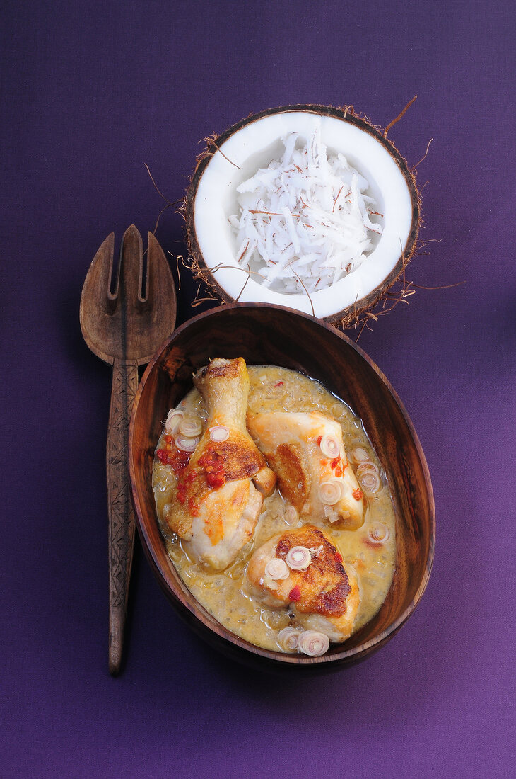 Wok, Hähnchen javanische Art, Kokosnuss, Zitronengras