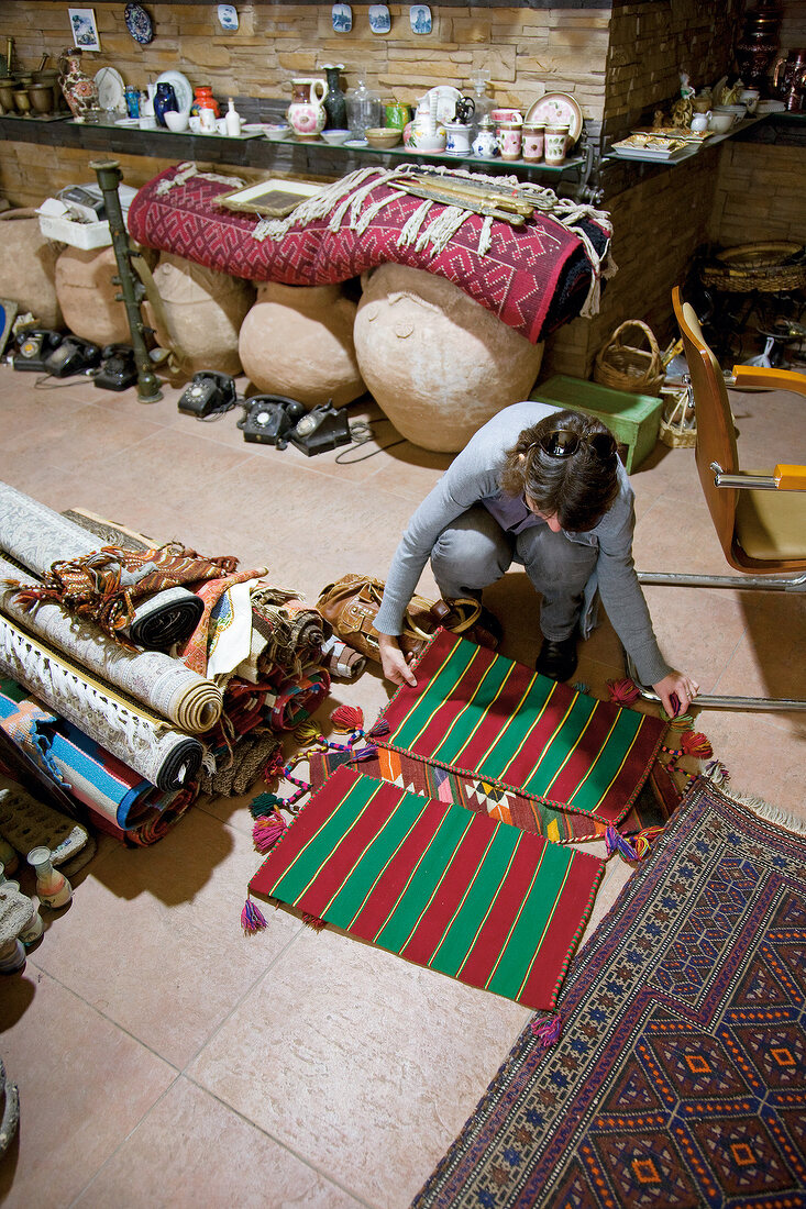 orientalische Stoffe und Teppichen, Kundin