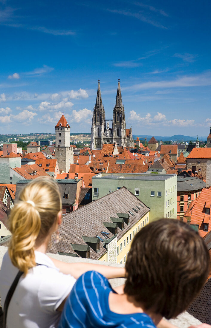 Regensburg: Blick über Altstadt, Dom St. Peter, Dächer, mittelalterlich
