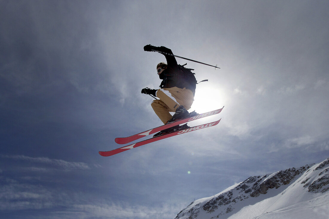 Skilaufen, Zugspitze, Skiläufer Sprung