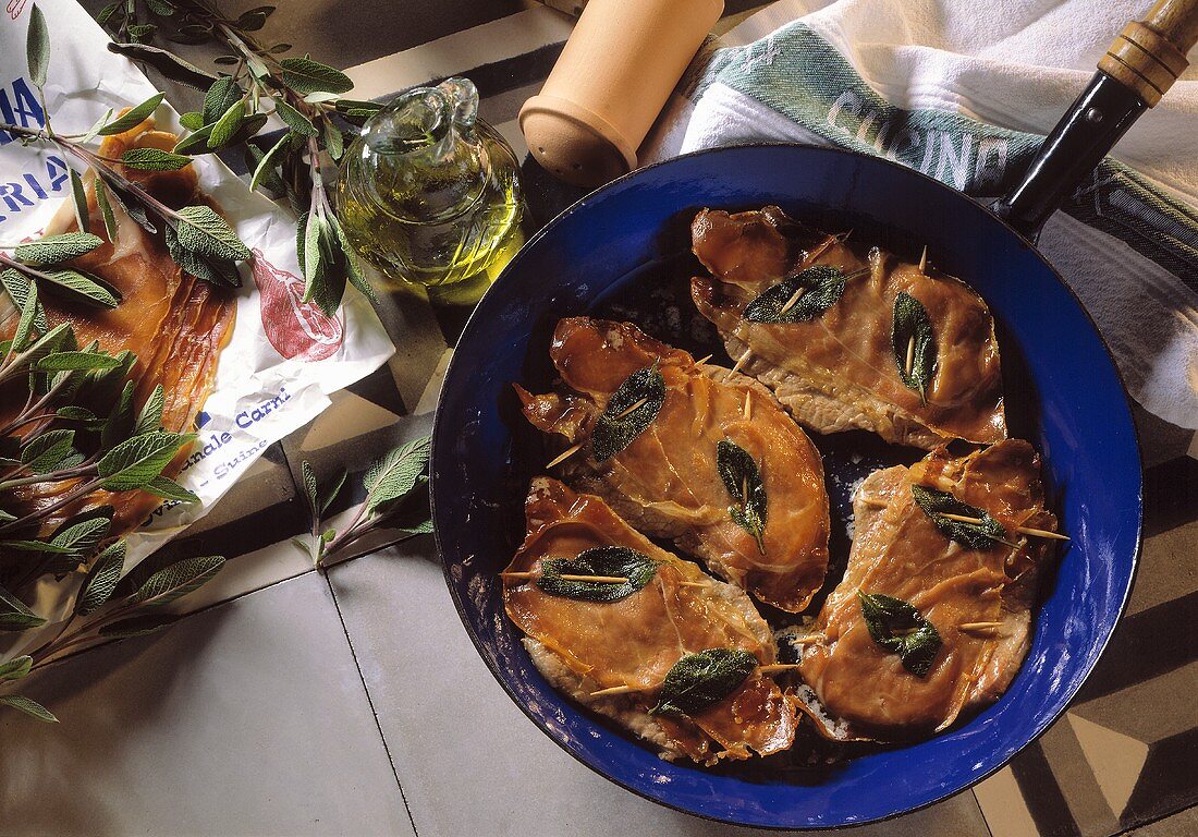 Saltimbocca alla romana (Kalbsschnitzel mit Salbei, Italien)