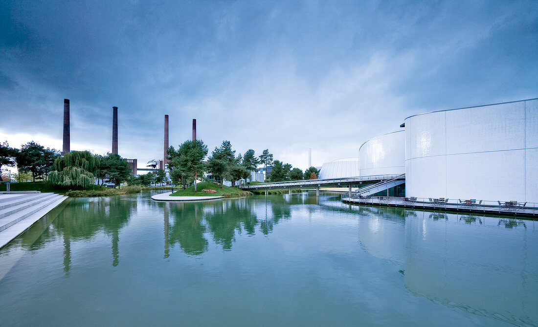 Autostadt pavilion with bridge in Wolfsburg, Germany