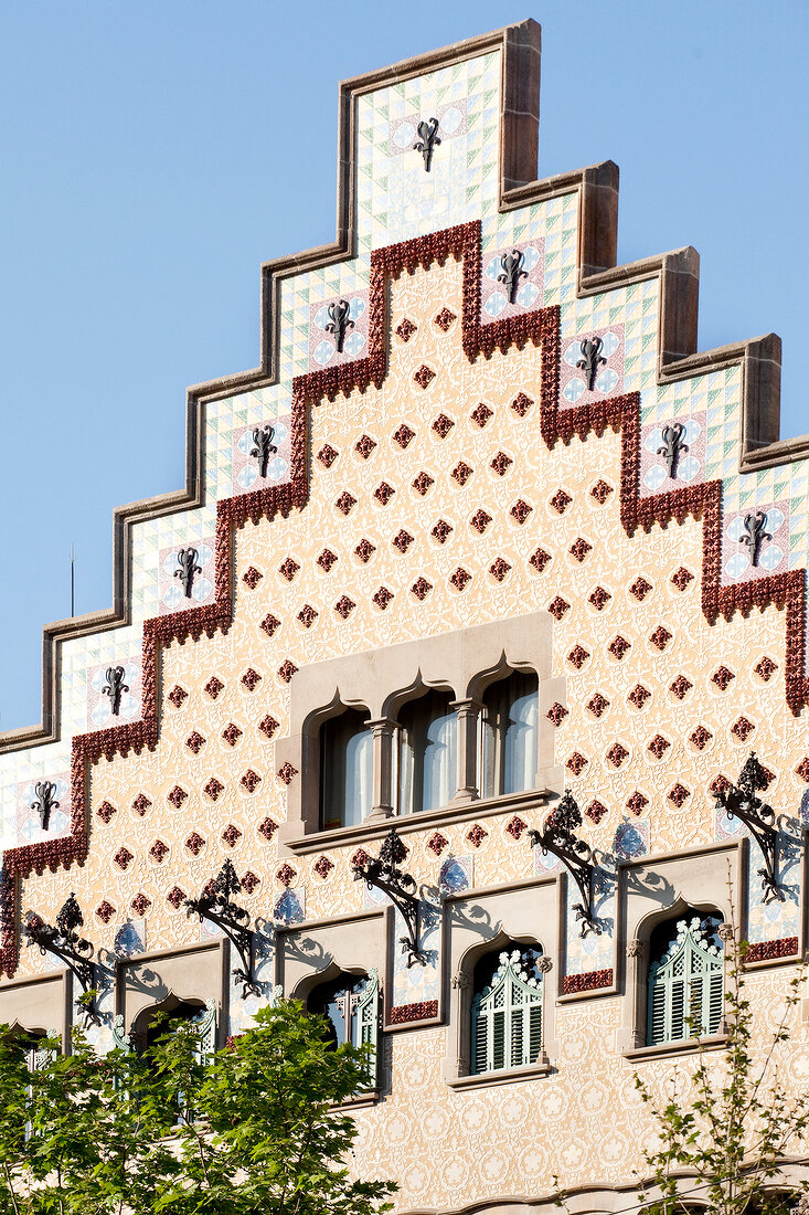 Barcelona: Casa Amatller, Dach, Fenster, Gotik