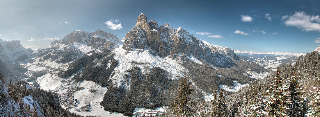 Südtirol, Winterliche Berglandschaft in den Dolomiten