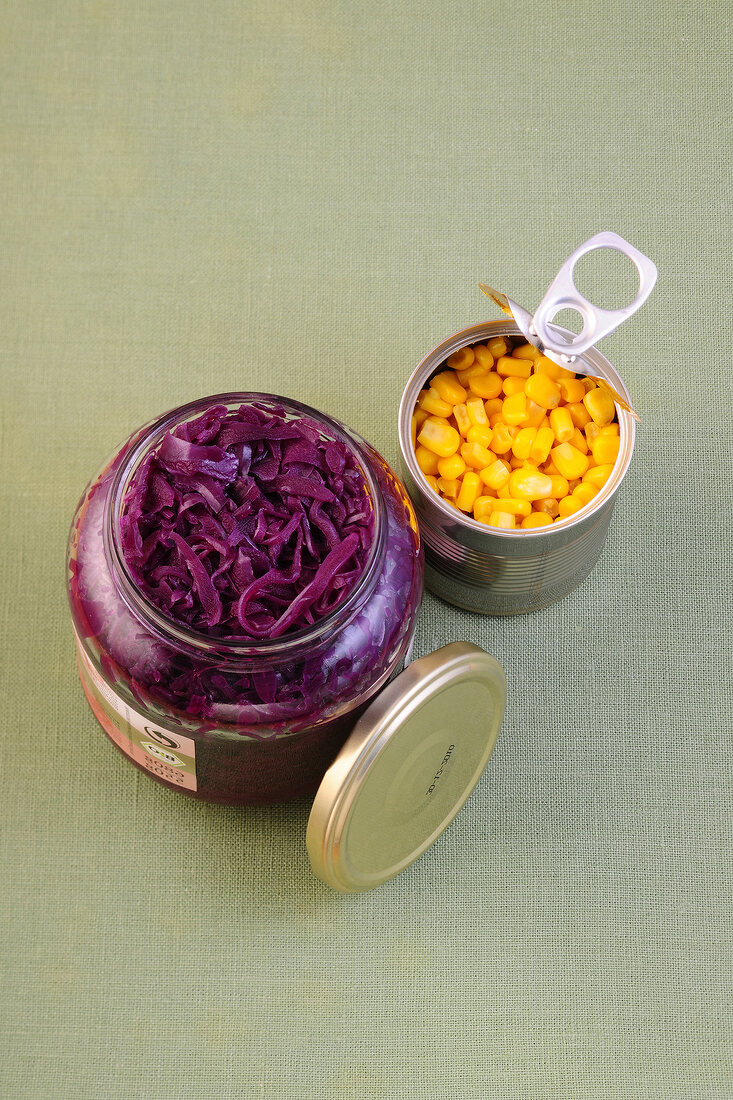 Cabbage and corn in can 