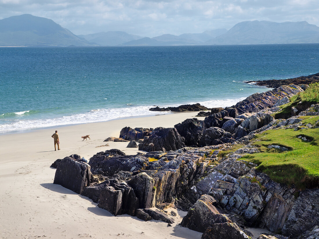 View of beach with rocks in Inishturk, Ireland