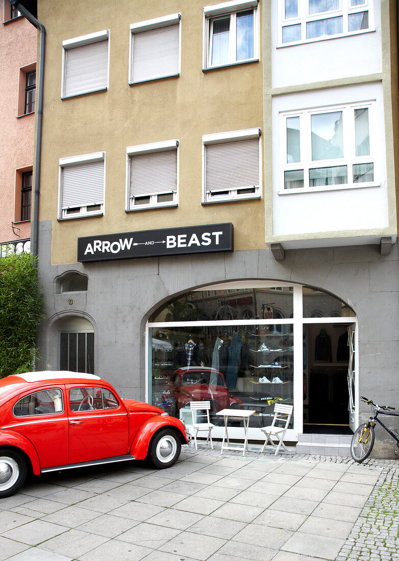 Entrance of Skate shop Arrow and Beast in Stuttgart, Germany