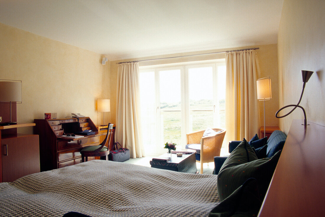 Sylt, Wattenmeer, Munkmarsch Hotel Fährhaus, Zimmer, Bett