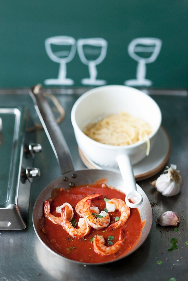 Tomato and prawn sauce with spaghetti