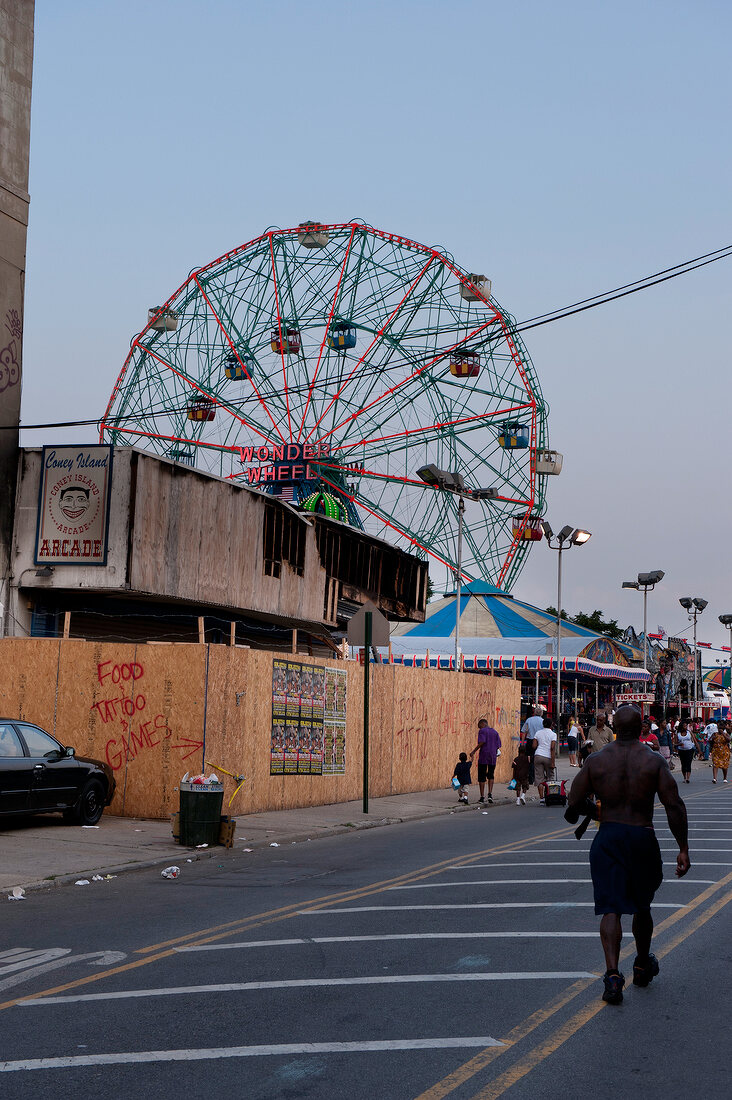 Ferris wheel at Luna park in Coney Island, Atlantic Ocean, Brooklyn, New York, USA