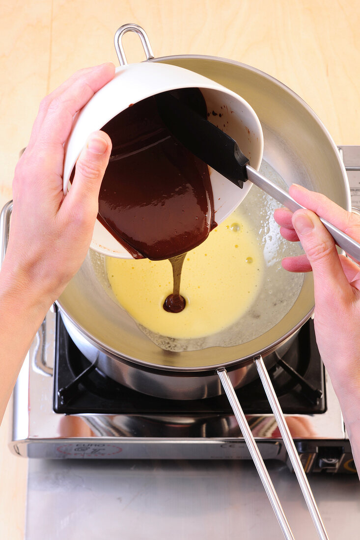 Desserts, Schüssel, Teigschabe r, flüssige Schokolade