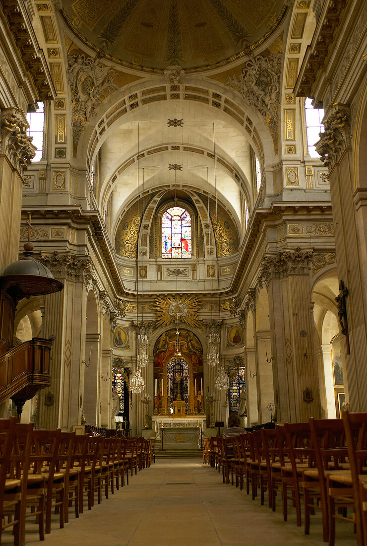 Paris: Kirche Saint Louis, innen. X 