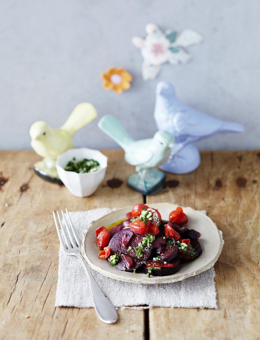 Geschmorte Auberginen & Tomaten mit Minzpesto