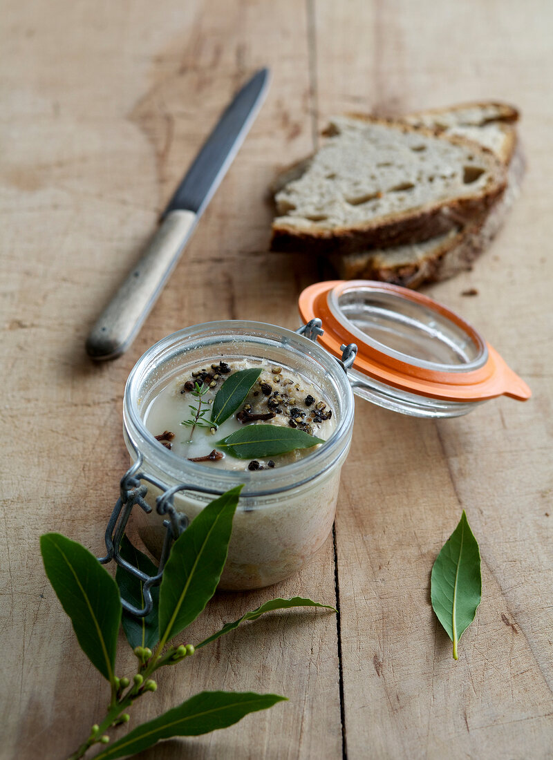 Alles hausgemacht, Schweine Rillettes mit Lorbeer