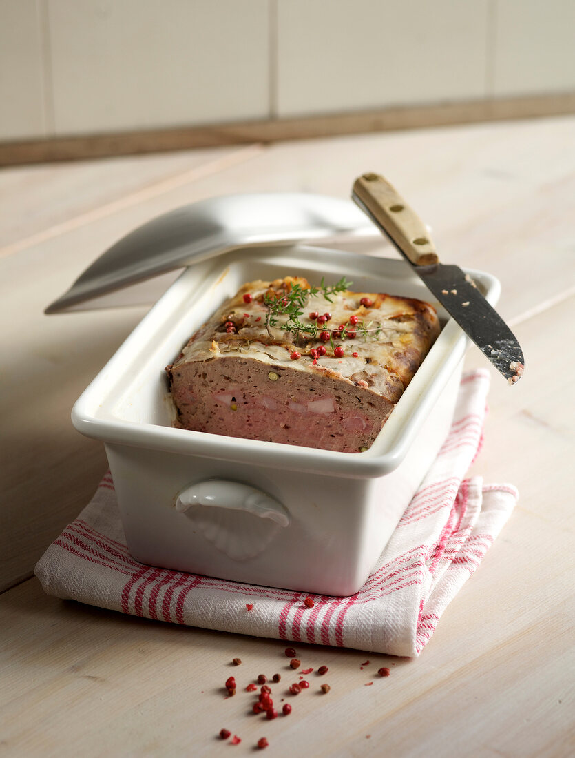 Alles hausgemacht, Terrine mit Schweinefleisch