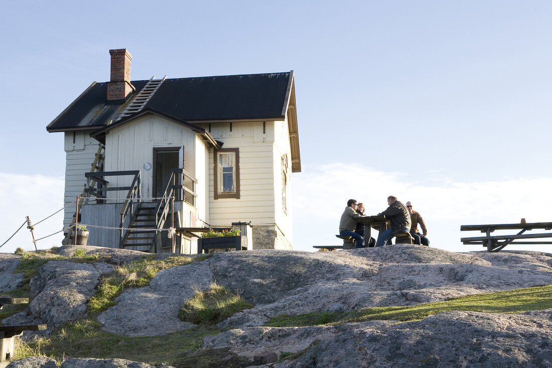 Holzhaus, Insel, Felsen, Menschen, G ruppe, Finnland