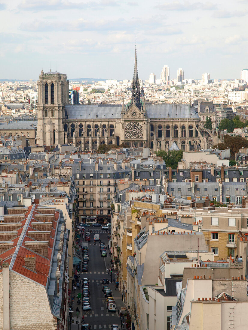 Paris: Stadtansicht, Blick auf Notre-Dame-Kathedrale.