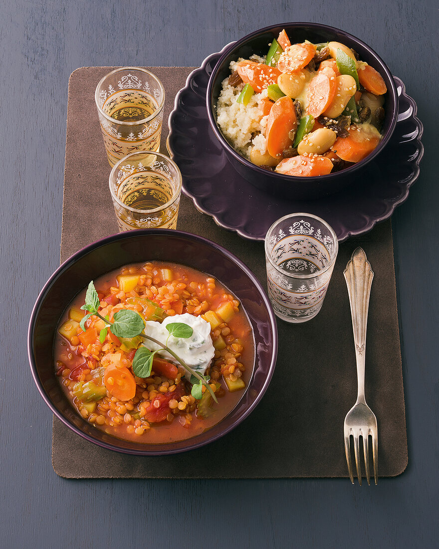 Carrots with peppers and Turkish lentil stew in bowl