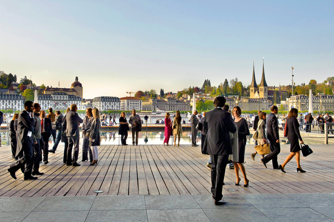 Schweiz, Luzern, Verwaldstättersee, KKL, Lucerne Festival, Klassikfans