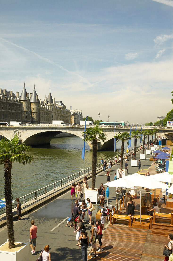 Paris: Seine Promenade