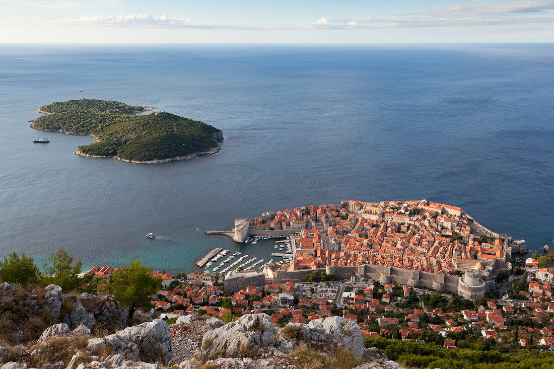 Kroatien: Blick auf Dubrovnik, Alt- stadt, Meer, Luftaufnahme