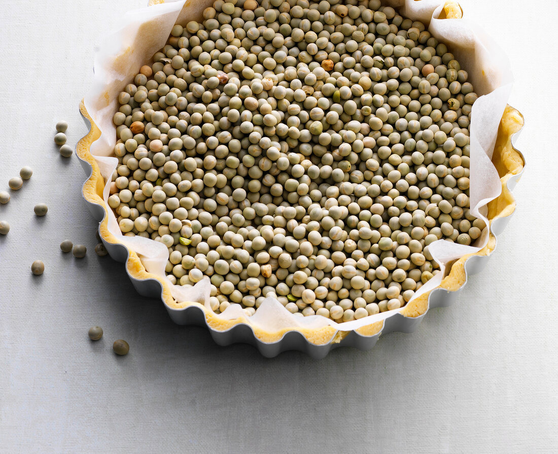 Marrowfat peas in baking tray, step 3