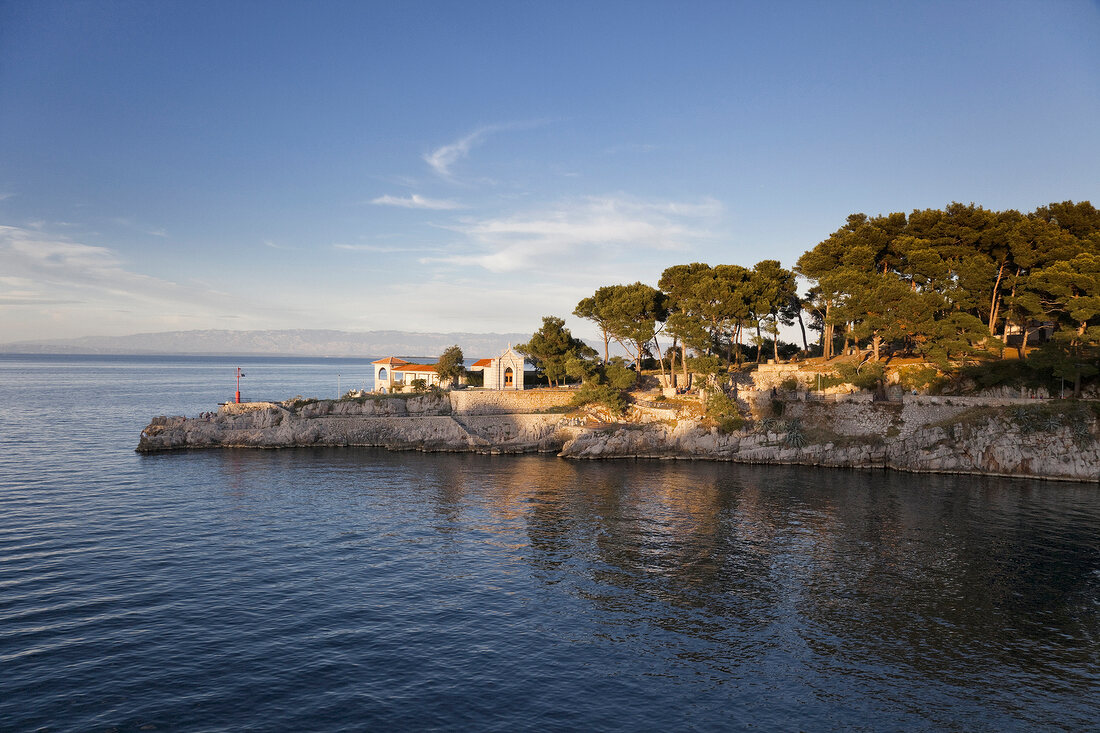 Kroatien: Kvarner Bucht, Hafeneinfahrt Veli Losinj