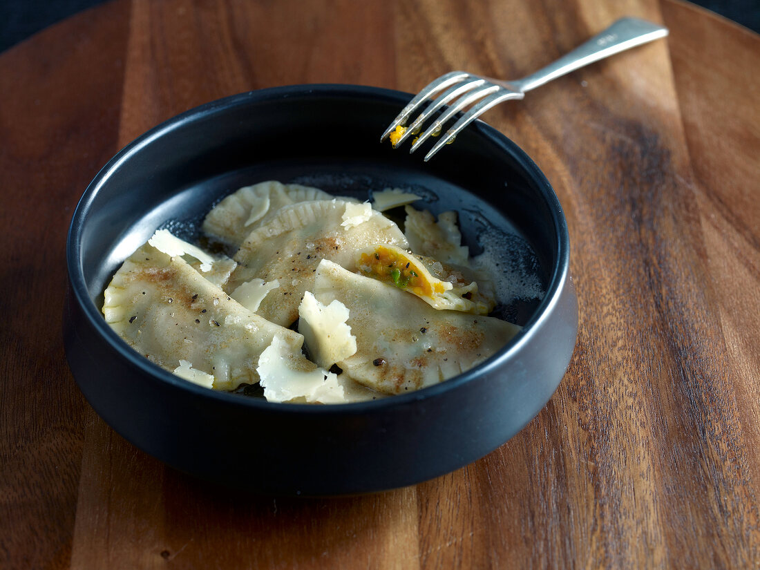 Nudeln selbst gemacht, Ravioli mit Kürbisfüllung