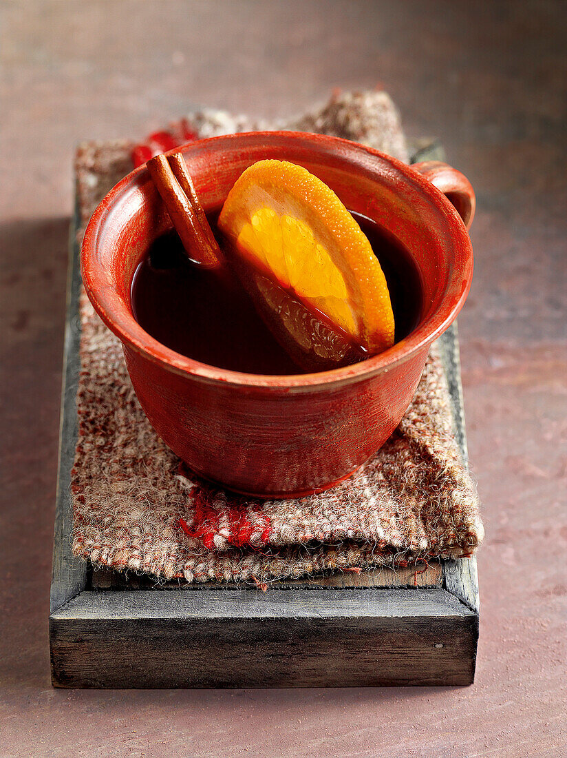 Winterküche, Christkindlmarkt Glühwein mit Orange und Zimt