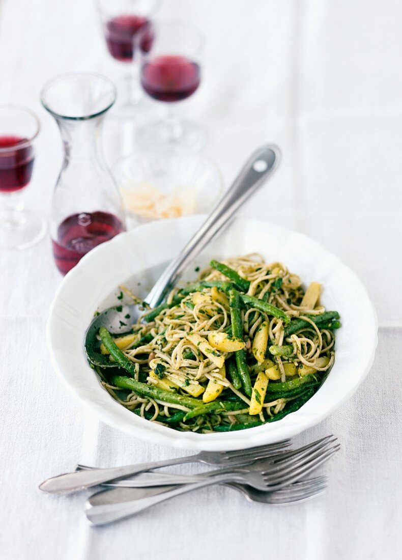 Noodles with potatoes and green beans (Liguria, Italy)