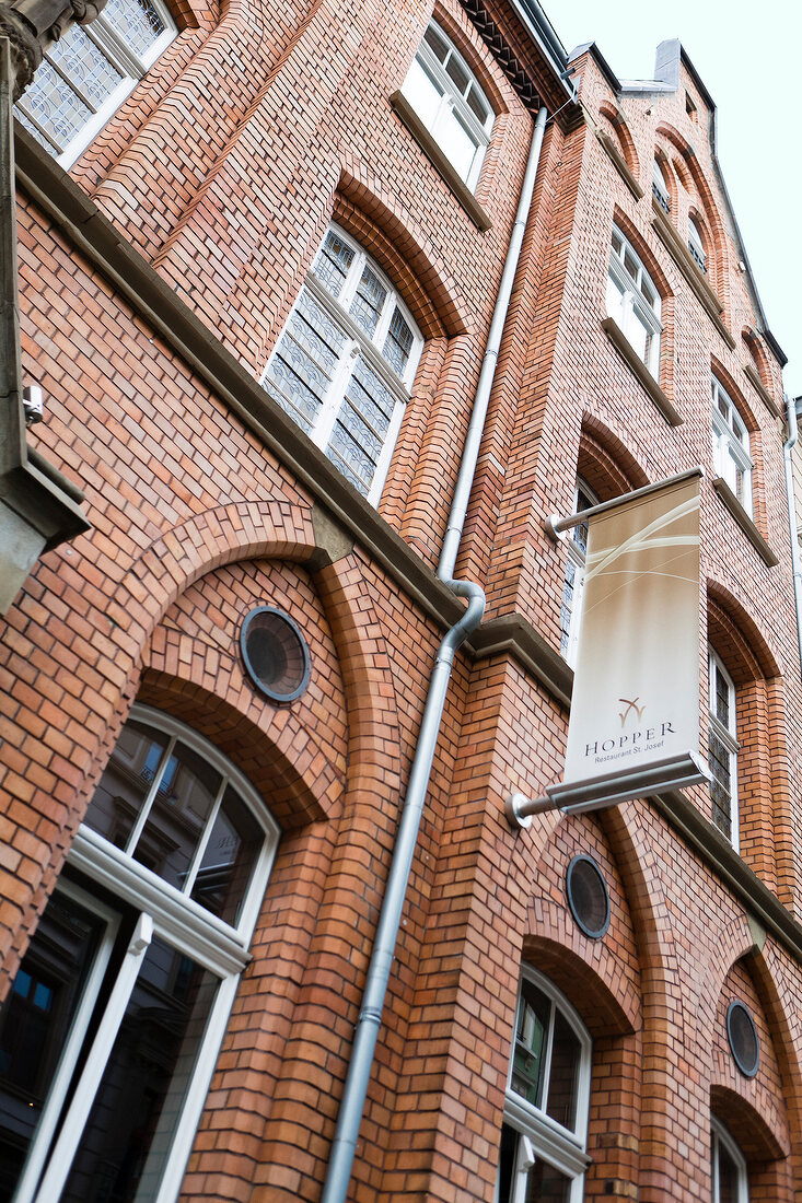 Außenansicht, Fassade des Hotels "Hopper St. Josef", ehemaliges Stift