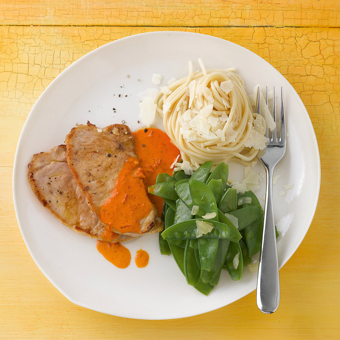 Ernährung für Vielbeschäftigte , Minutensteak mit Zuckerschoten