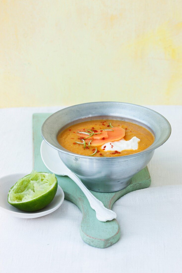 Lentil soup with papaya