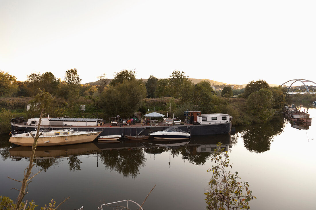 Saarland, Saarbrücken, Saar, Osthafen, Boote