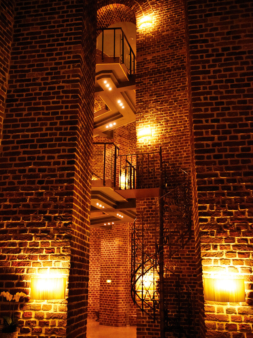 Wasserturm in Köln, Hotel und Restaurant La Vision im Wasserturm