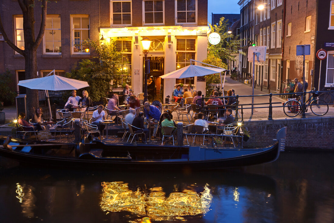 Amsterdam, Egelantiersgracht, Jordaan, Café't Smalle, Terrasse