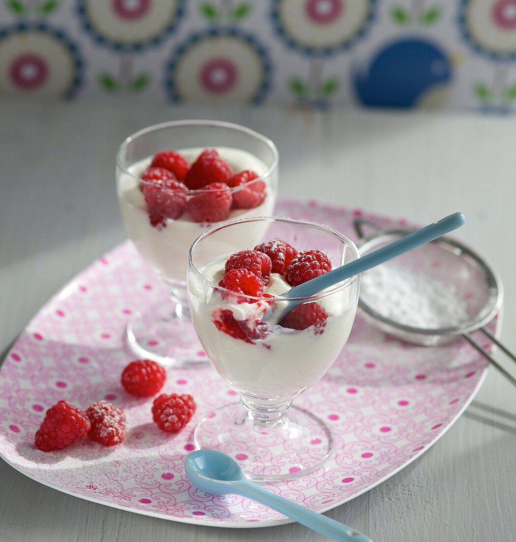 Kochkurs, Quarkcreme mit Himbeeren